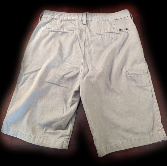 Billabong shorts - Picture 2 of 4